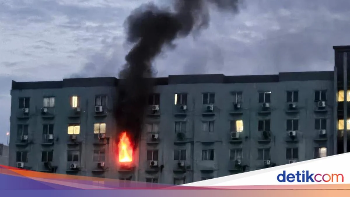 Mengejutkan! Kebakaran Apartemen Jakbar Bikin Warga Panik, Simbol Oranye & Nomor Darurat Menggugah