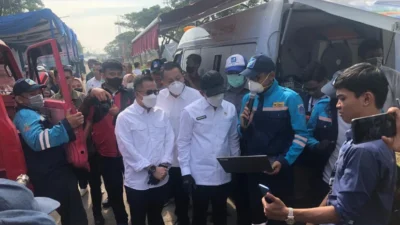 Menteri Lingkungan Hidup Jumhur Hidayat Perketat Pengawasan Emisi demi Kualitas Udara yang Lebih Baik