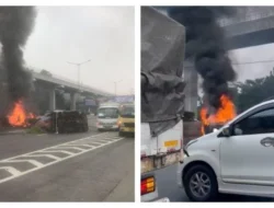 Mobil Terbakar di Tol Jakarta, Lalu Lintas Arah Cawang Macet