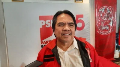 Mundurnya Ade Armando dari PSI: Tanda Partai Kecil?