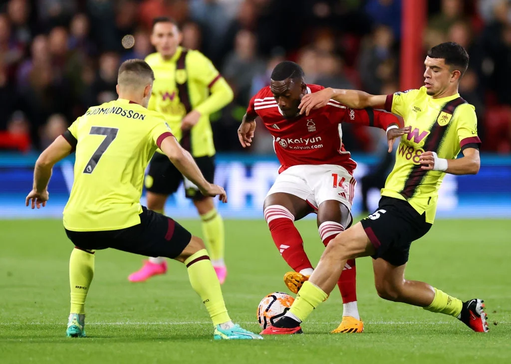 Nottingham Forest vs Burnley: Analisis Kemenangan 4-1 Forest dan Dampaknya pada Persaingan Liga