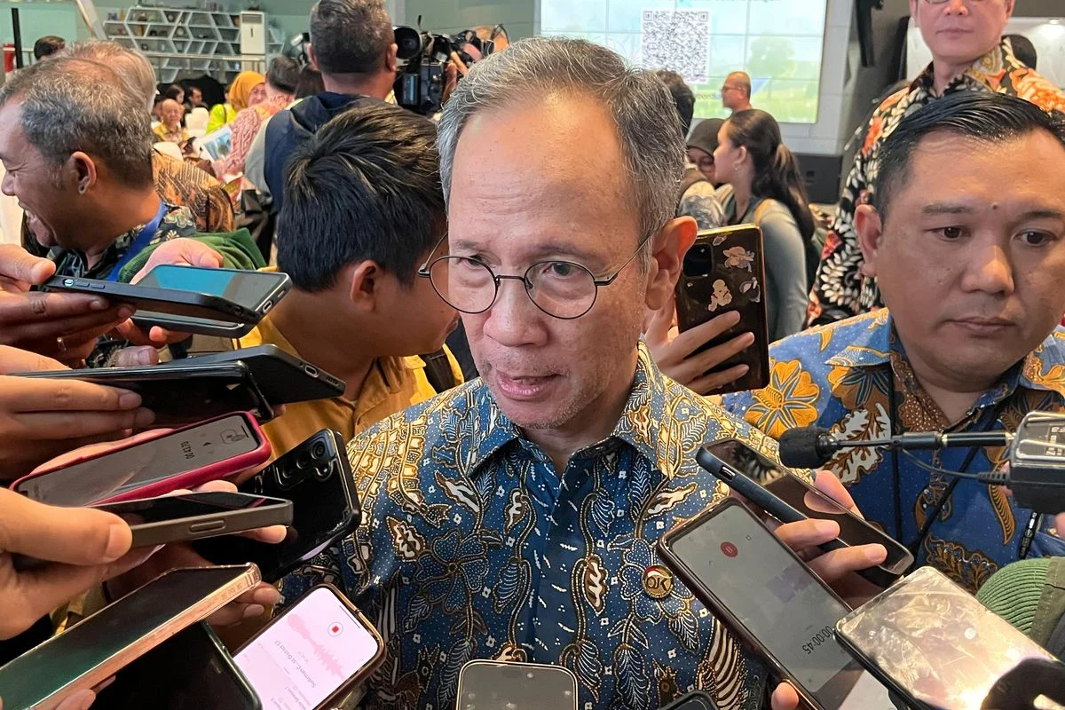 OJK Bakal Terbitkan Ketentuan Pembatasan Penggunaan Platform BNPL