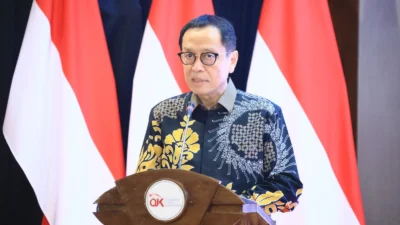 OJK Dukung Penguatan Kebijakan DHE SDA, Siapkan Pengawasan dan Insentif Perbankan