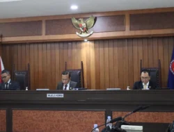 OJK Jelaskan Putusan KPPU Atas Dugaan Kartel Pinjol: Denda Rp 202,5 Miliar untuk Google