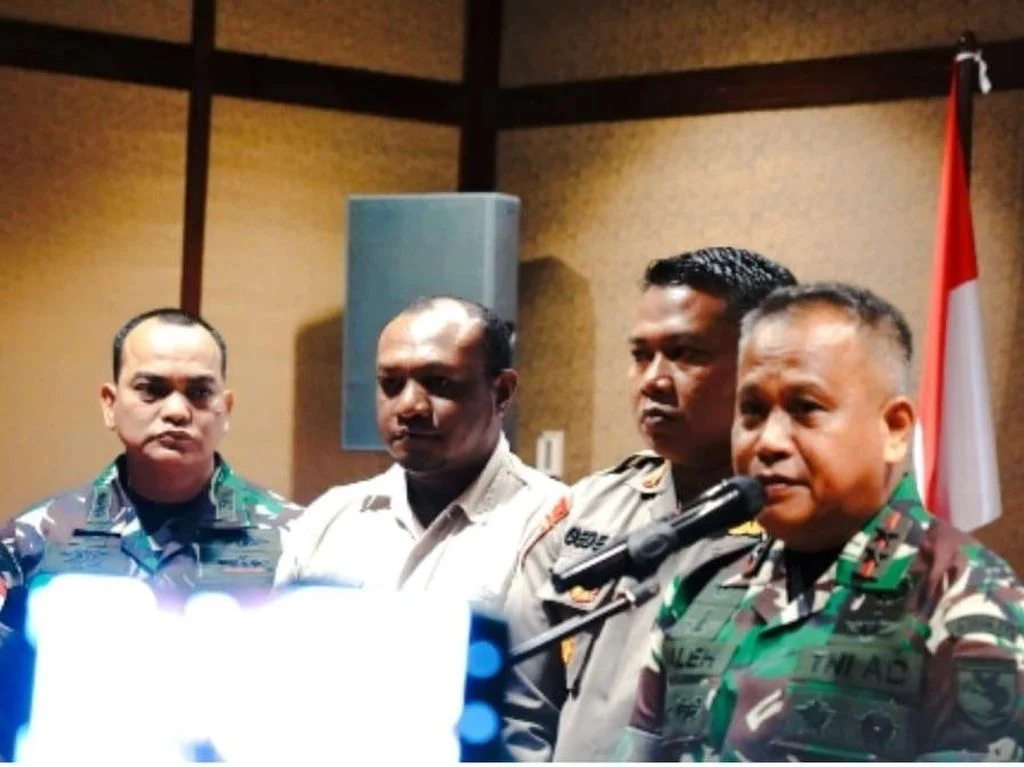 Oknum TNI AD Diduga Teror Warga di Malang Bawa Parang, Rekaman CCTV Pecah Kejutan