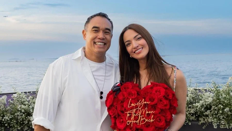 Pelajaran Cinta dari Nia Ramadhani dan Ardi Bakrie: Mengarungi Perjalanan Cinta yang Penuh dengan Kesabaran dan Perubahan