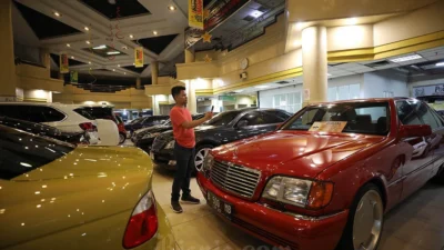Pembiayaan Kendaraan Roda Empat Baru & Bekas Multifinance Turun di Maret 2026