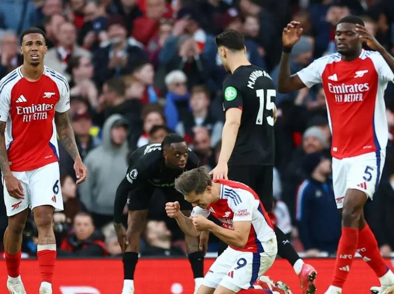 Pertarungan Sengit di Puncak Premier League: Arsenal Lawan West Ham