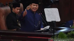 Prabowo Bicara Dolar, Ekonom Wasiat Pelemahan Rupiah Tetap Berpengaruh di Desa