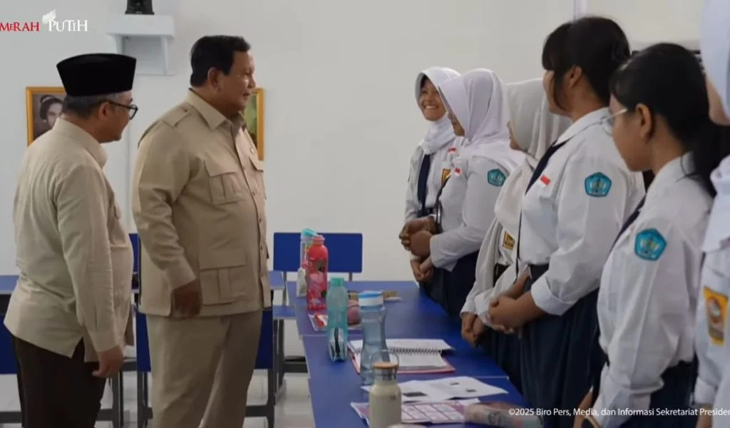 Prabowo Janjikan Investasi Besar Pendidikan: Renovasi 288 Ribu Sekolah dan Revolusi Digital Nasional