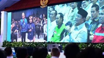 Prabowo Mendorong Bunga Kredit Rakyat 5 Persen, OJK Ingatkan Bank Soal Ketahanan Risiko