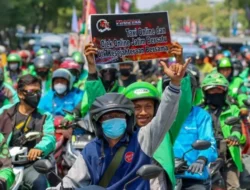 Prabowo Pangkas Potongan Tarif Ojol, Pengemudi Senang dengan Kebijakan Baru