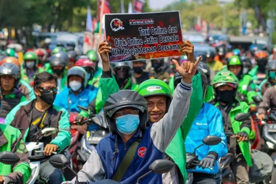 Prabowo Pangkas Potongan Tarif Ojol, Pengemudi Senang dengan Kebijakan Baru