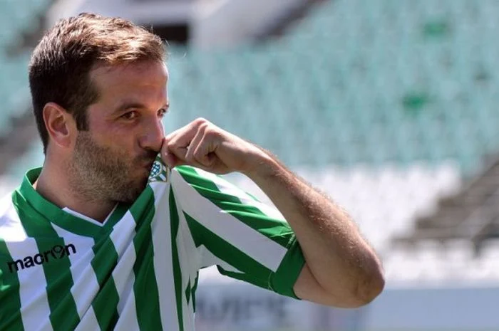 Rafael van der Vaart: Legenda Sepak Bola Belanda yang Menginspirasi