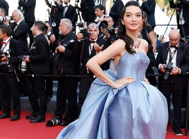 Raline Shah Tampil Memukau di Festival Film Cannes 2026 dengan Gaya yang Elegan