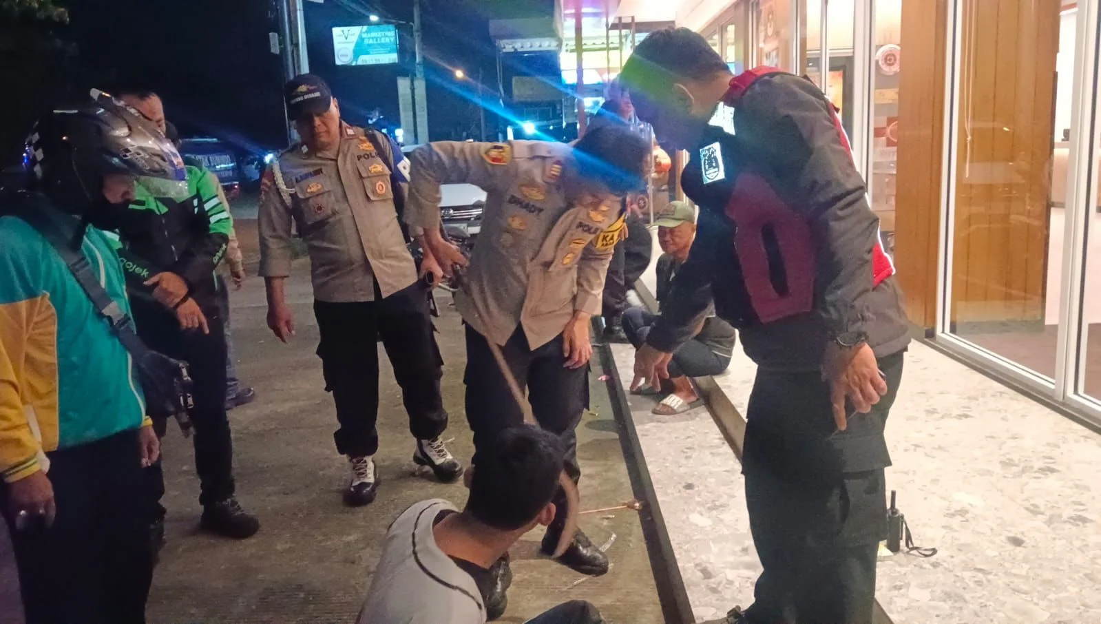 Ramai Pria Berjaket Polisi Cekcok di Tangsel, Datangi Polsek, dan Mengaku Nyesal