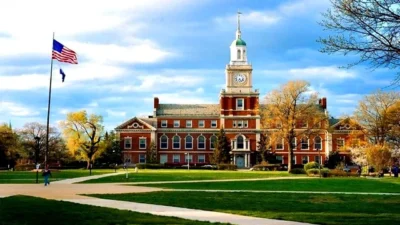 Revolusi Pendidikan: Harvard dan Universitas Lain Menghadapi Tantangan Biaya Kuliah