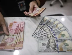 Rupiah Dekati Level Terlemah, Ekonom Prediksi Tekanan Masih Berlanjut