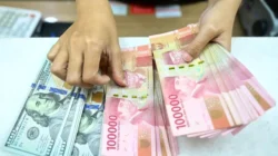 Rupiah Makin Anjlok Meski BI Tahan Suku Bunga: Apa yang Bisa Dilakukan Pemerintah?