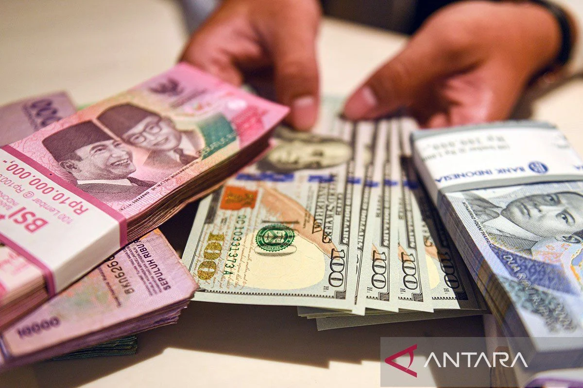 Rupiah Melemah, Dolar AS Menguat: Apa yang Terjadi di Balik Pelemahan Mata Uang Indonesia?