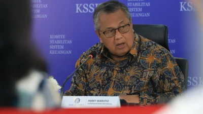 Rupiah Melemah Hingga Rp17.600, Primus Minta Gubernur BI Perry Warjiyo Mundur
