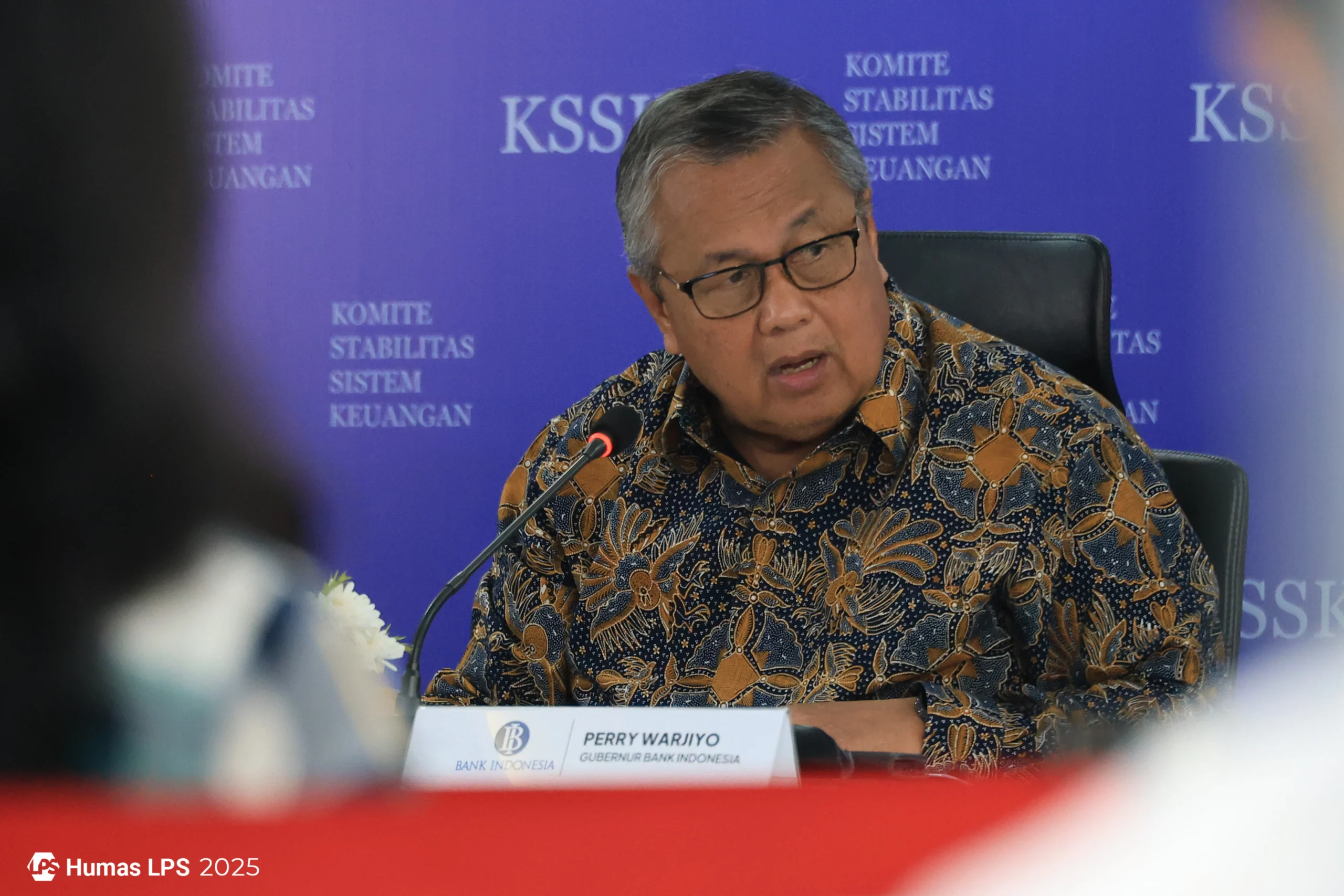 Rupiah Melemah Hingga Rp17.600, Primus Minta Gubernur BI Perry Warjiyo Mundur