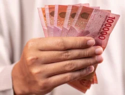 Rupiah Melemah: Pasar Soroti Aturan Ekspor Komoditas