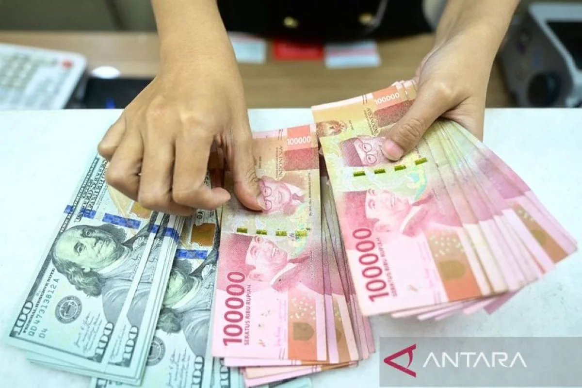 Rupiah Melemah, PEFINDO Nilai Risiko Utang Valas Multifinance Masih Terkendali