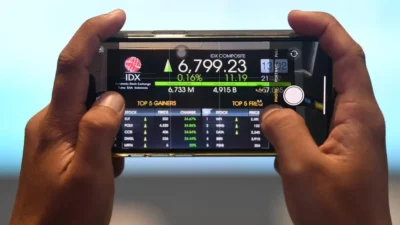 Saham Perbankan Sesi I Jumat Menguat, BBCA Paling Kencang