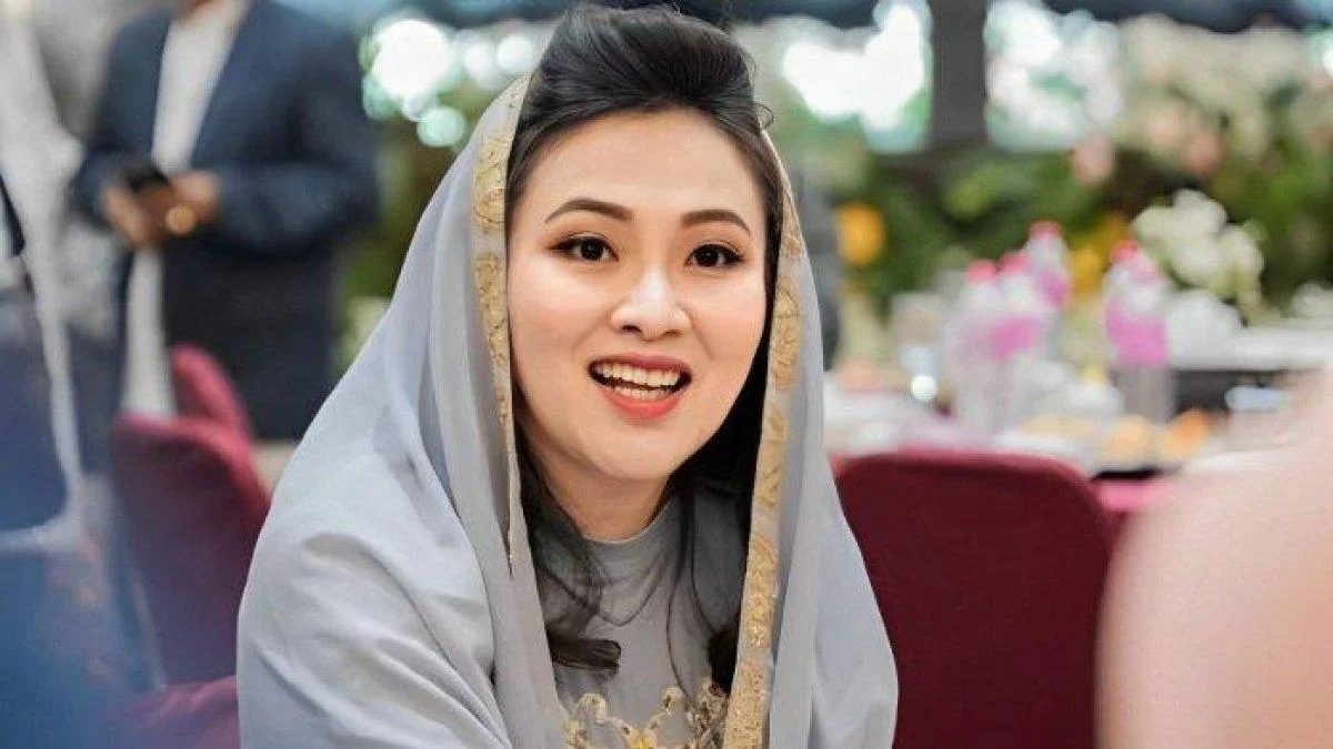 Sherly Tjoanda Ungkap Dinamika Golkar di Depan Bahlil, Prabowo Sentil Musuh Politik