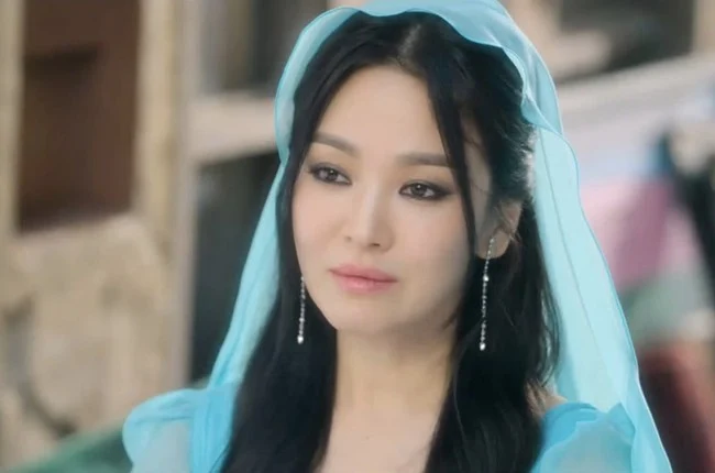 Song Hye-kyo dan 3 Pemain Antagonis yang Menjadi Sorotan di My Royal Nemesis