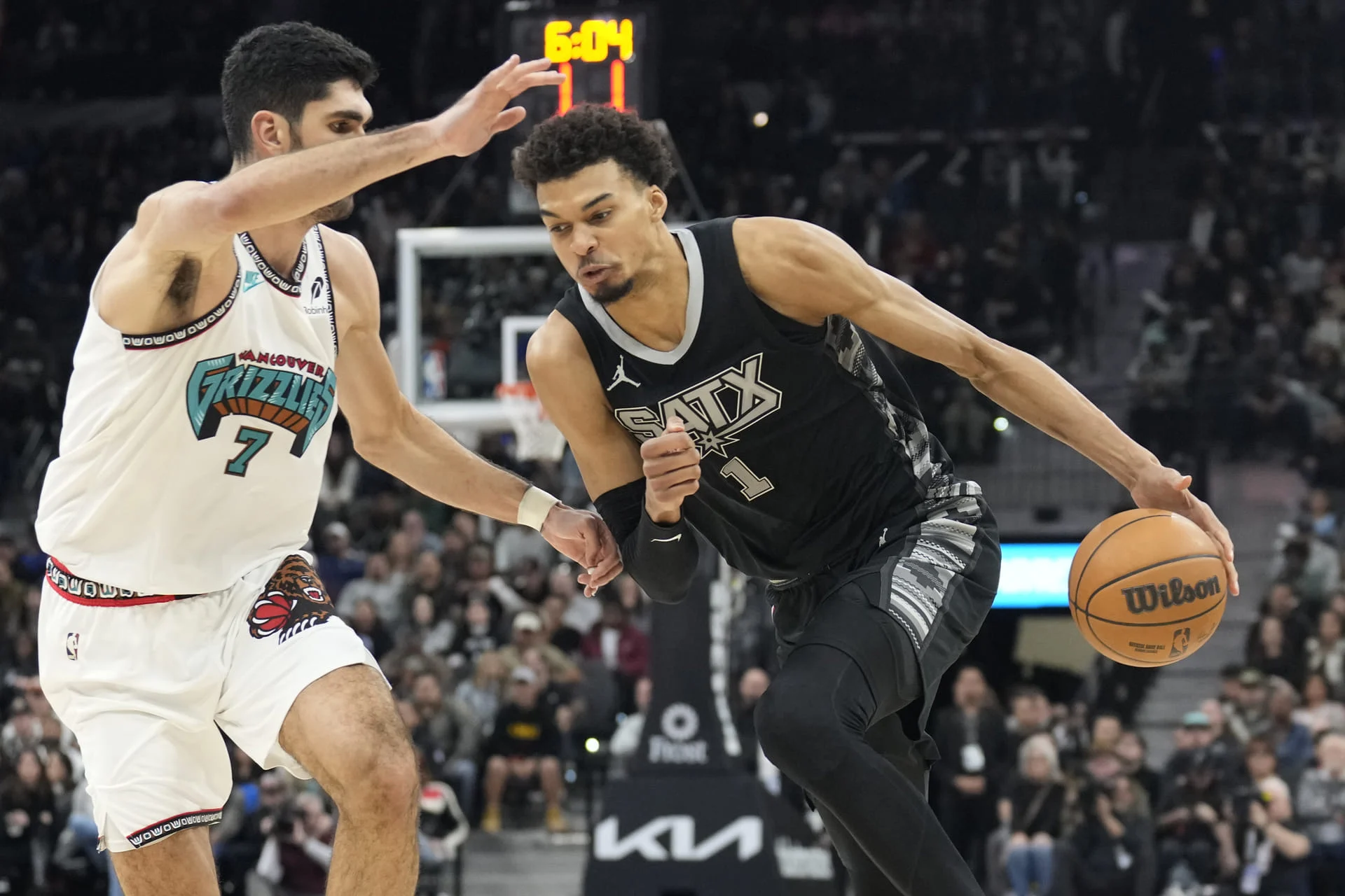 Spurs Menghadapi Krisis Punggung Sebelum Game 5, Wembanyama Siap Beraksi