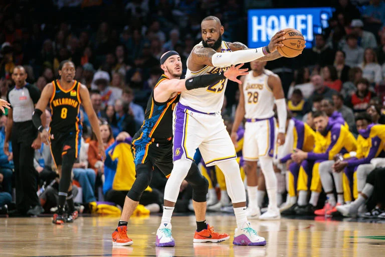Thunder vs Lakers: Pertarungan Sengit di Playoff NBA