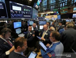 Wall Street Berakhir Suram, Nasdaq Ambruk 1,54 Persen