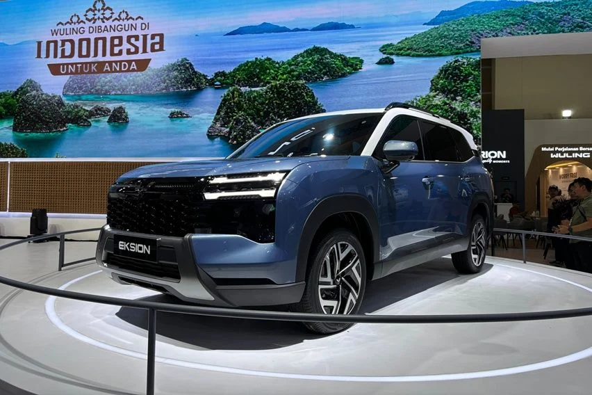 Wuling Eksion vs Tiggo 8 CSH, Mana SUV PHEV Terbaik?