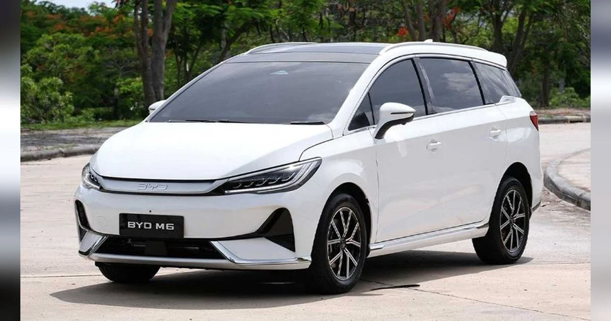 BYD M6 DM Resmi Dijual di Indonesia, Apa Keistimewaannya?