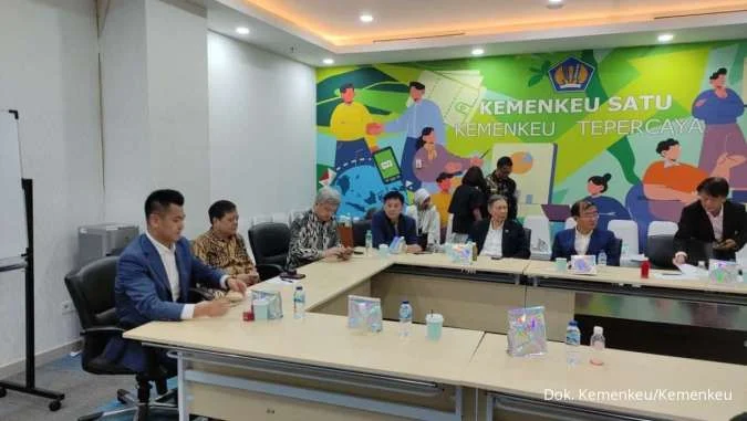 Pemerintah Rayu Investor CHINT Group Siap Garap Proyek Energi Terbarukan