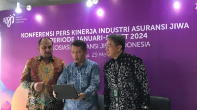 Premi Asuransi Jiwa Tradisional Terkoreksi 2,9% pada Kuartal I-2026