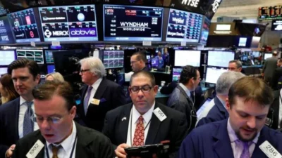 Wall Street Ambruk, USD1 Triliun Nilai Pasar Raib: Ini Sebabnya