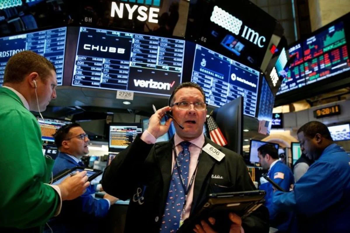 Wall Street Bergairah, Rekor Dow Jones Bayangi Pelemahan Saham Chip
